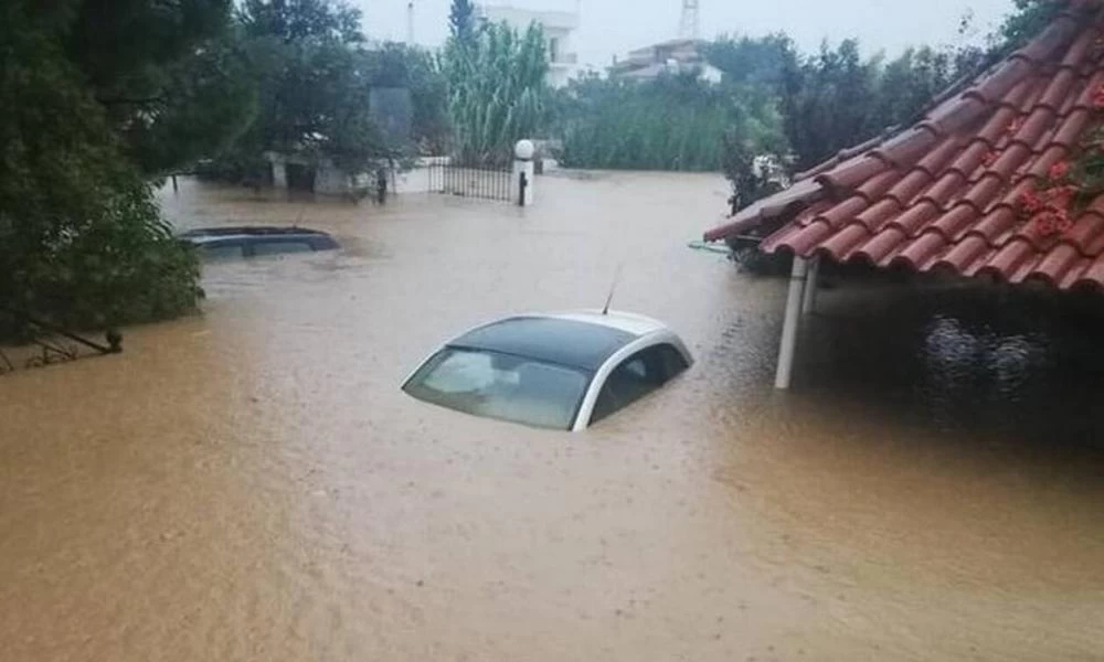 Πλημμύρες στην Εύβοια: Σαρωτικό πέρασμα της κακοκαιρίας «Θάλεια»